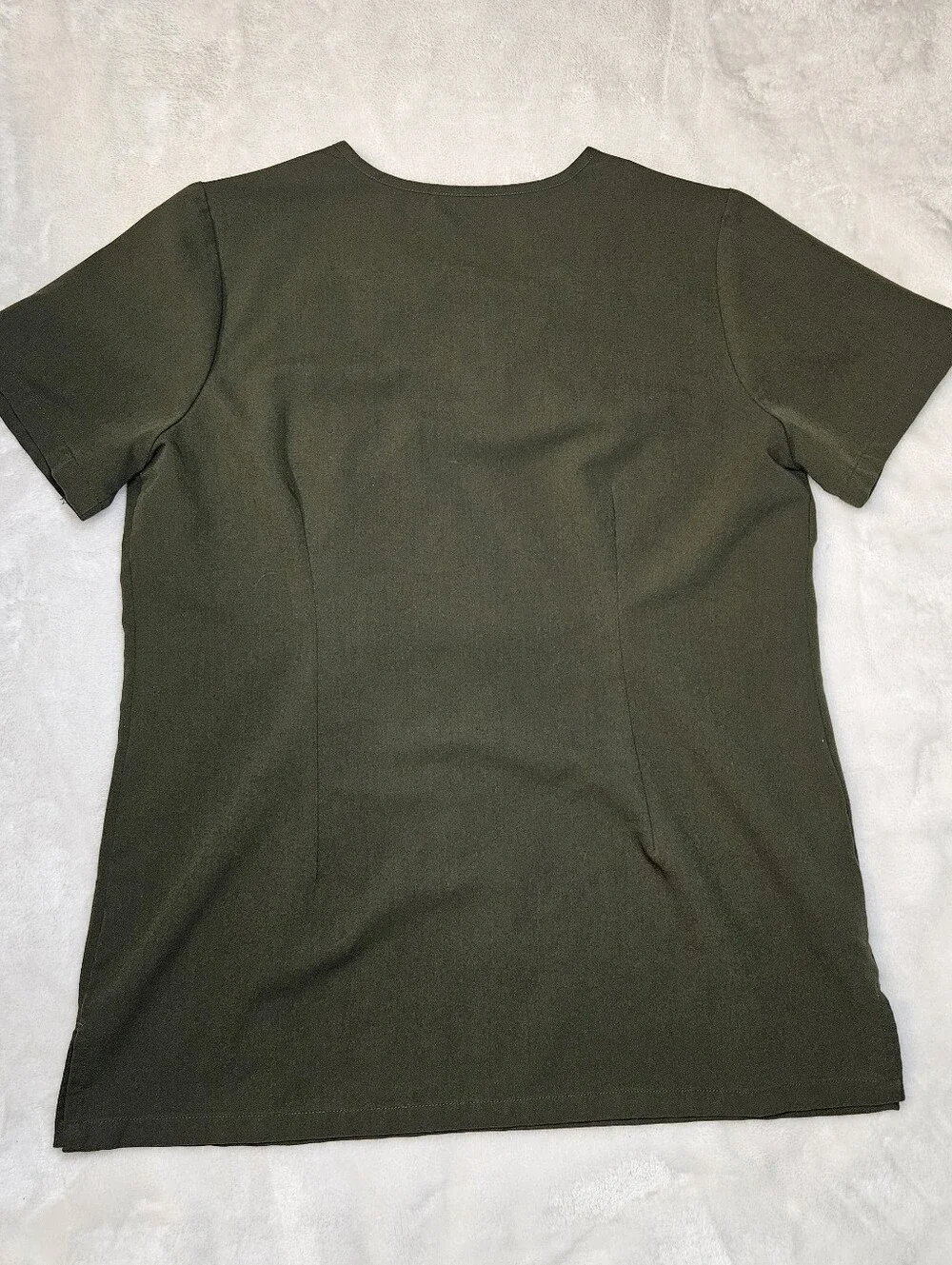 Mandala Scrubs - One Pocket V-Neck Scrub Top - Olive - Picture 5 of 5